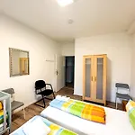 Ferienwohnungen Grabbeallee Three